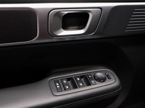 Certified 2025 Hyundai Santa Fe SEL image 22