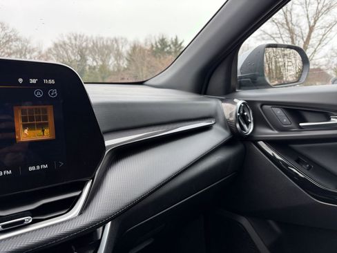 Used 2025 Chevrolet Equinox LT image 35