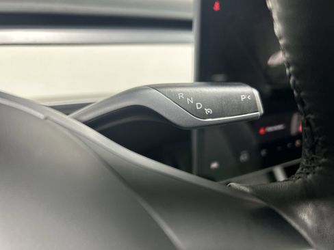 Used 2023 Tesla Model Y Long Range image 17