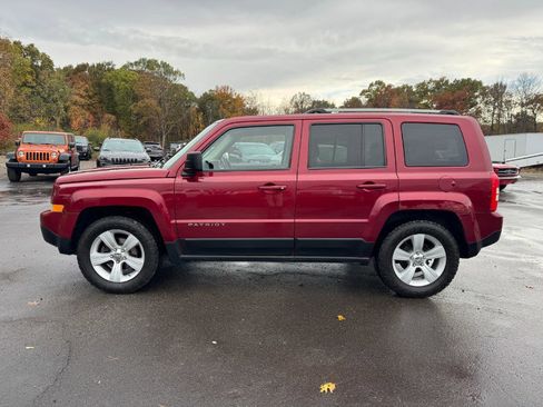 Used 2012 Jeep Patriot Limited w/ Sun/Sound Group image 2