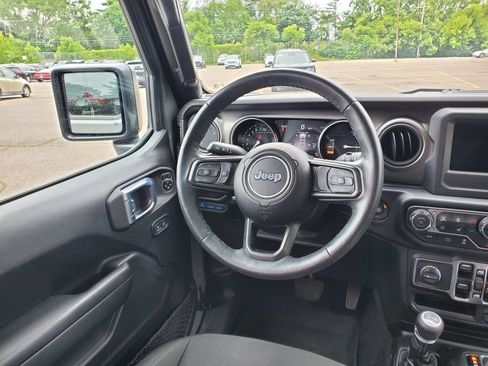 Used 2023 Jeep Wrangler Unlimited w/ Cold Weather Group AWD/4WD image 17