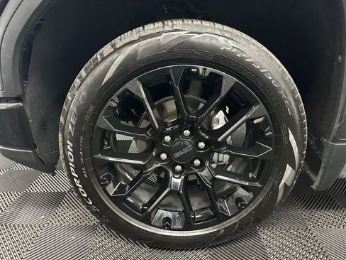 Used 2023 GMC Sierra 1500 Denali Ultimate AWD/4WD image 36