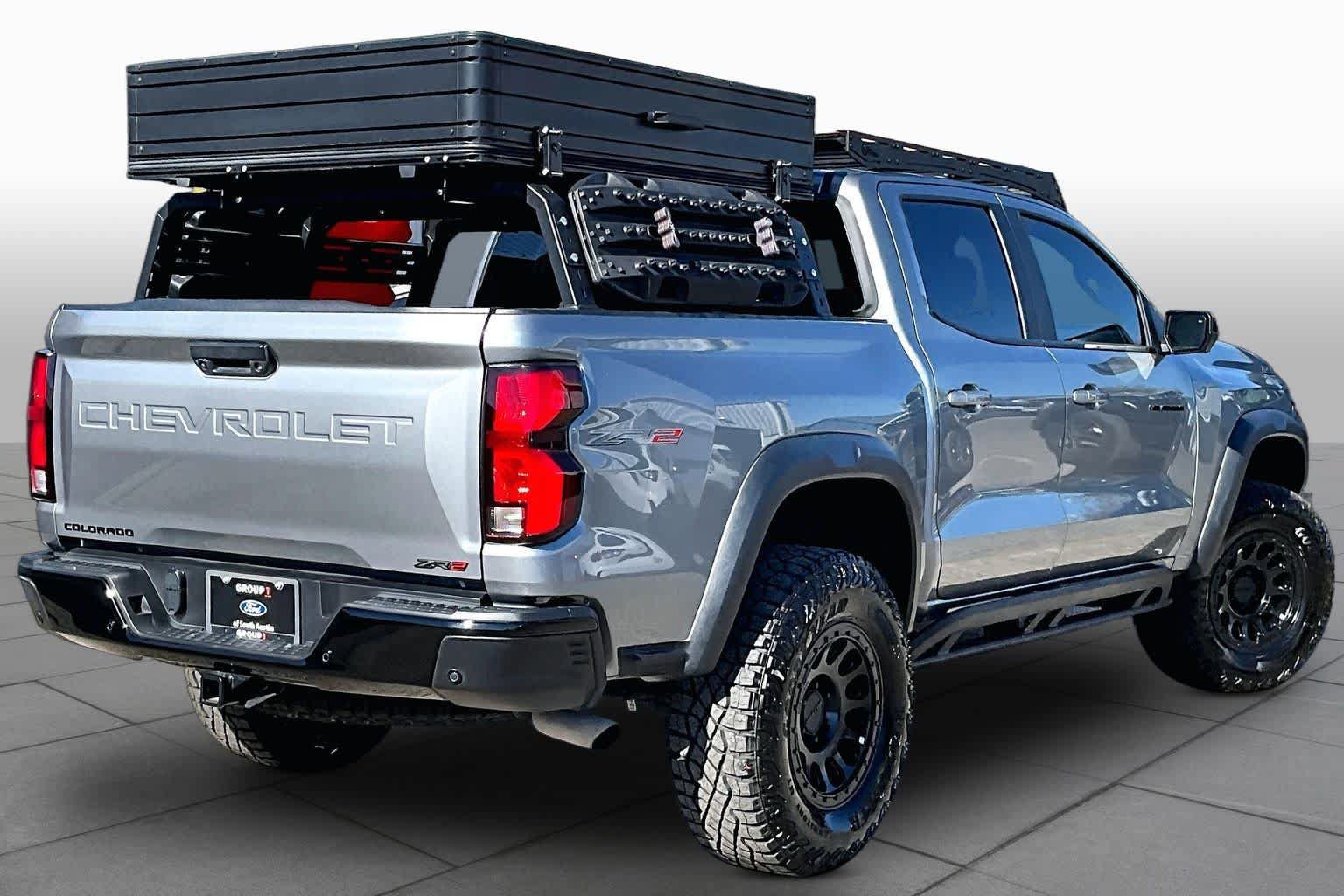 Used 2026 Chevrolet Colorado ZR2 w/ Technology Package AWD/4WD image 13