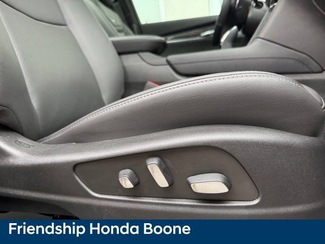 Used 2024 Cadillac XT6 Sport w/ Technology Package AWD/4WD image 65