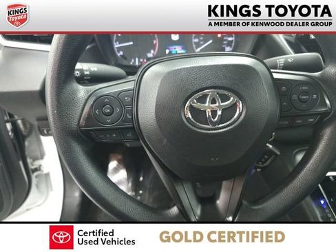 Used 2025 Toyota Corolla LE FWD image 16