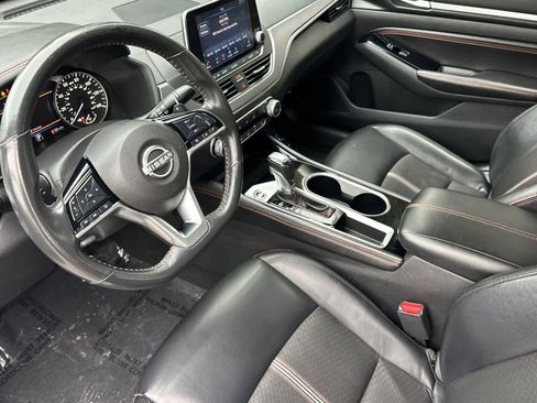 Used 2023 Nissan Altima 2.5 SR image 12