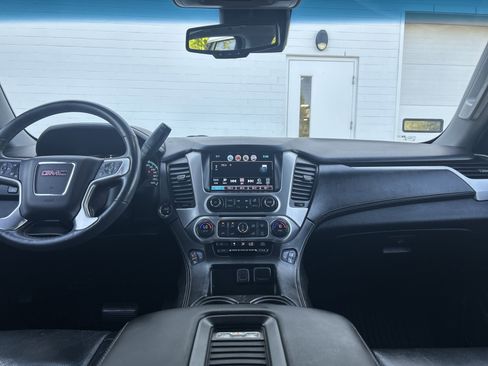 Used 2017 GMC Yukon SLT RWD image 29