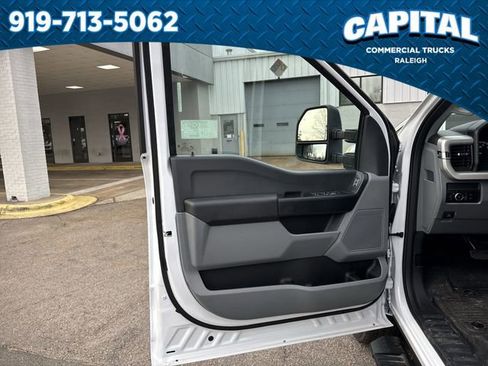 New 2026 Ford F250 XL w/ XL Chrome Package image 20