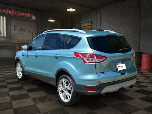 Used 2013 Ford Escape Titanium w/ Parking Technology Pkg AWD/4WD image 4