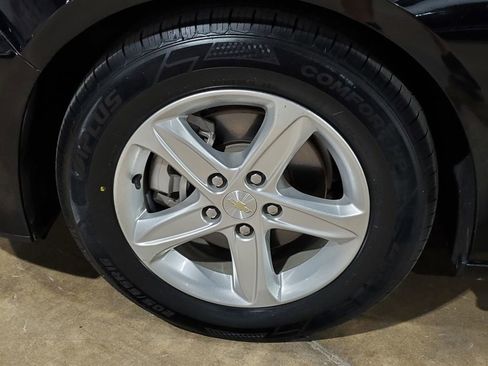 Used 2020 Chevrolet Malibu LS image 40