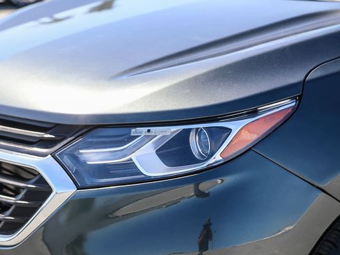 Used 2020 Chevrolet Equinox LT FWD image 8