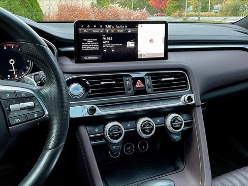 Used 2022 Genesis G70 2.0T w/ Prestige Package image 6