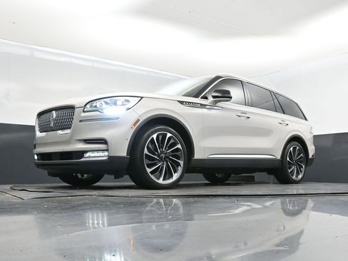 Used 2023 Lincoln Aviator Reserve w/ Equipment Group 201A image 42
