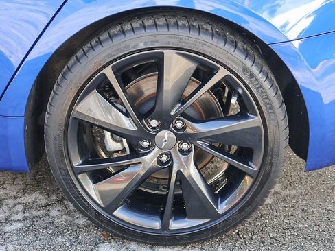 Used 2023 Genesis G70 2.0T w/ Sport Prestige Package image 24