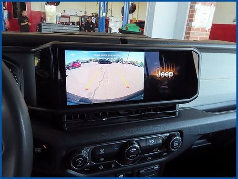 Used 2024 Jeep Wrangler Sport S image 19