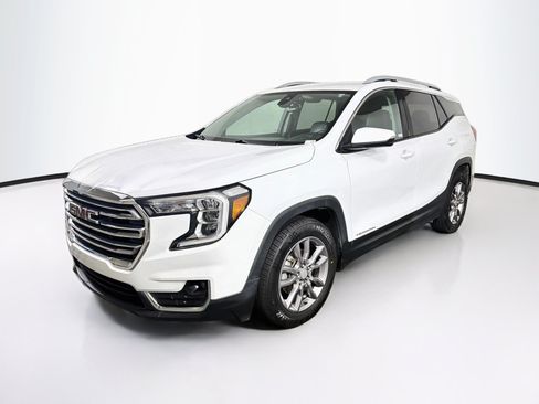Used 2023 GMC Terrain SLT FWD image 3