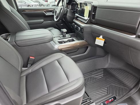 New 2026 Chevrolet Silverado 1500 LT Trail Boss w/ Convenience Package II AWD/4WD image 9