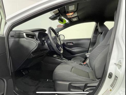 New 2026 Toyota Corolla SE image 9