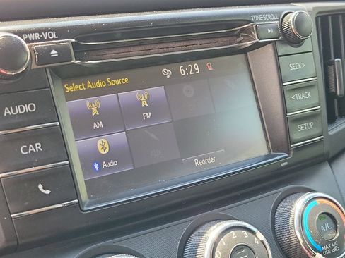 Used 2017 Toyota RAV4 LE image 24