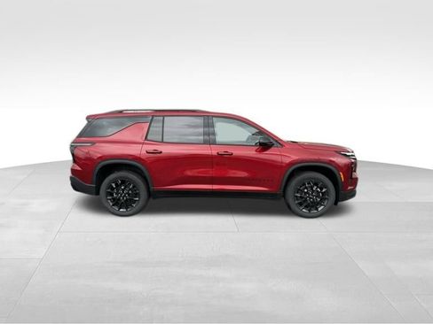 New 2026 Chevrolet Traverse LT w/ Midnight/Sport Edition AWD/4WD image 2