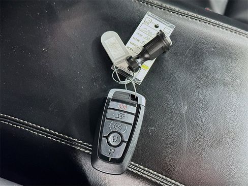 Used 2021 Ford Explorer XLT w/ Equipment Group 202A image 36