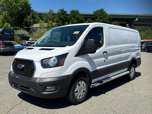 Certified 2025 Ford Transit 250 Low Roof w/ Exterior Upgrade Package RWD image 3