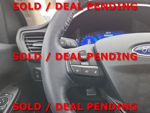 Used 2020 Ford Escape SE Sport image 23