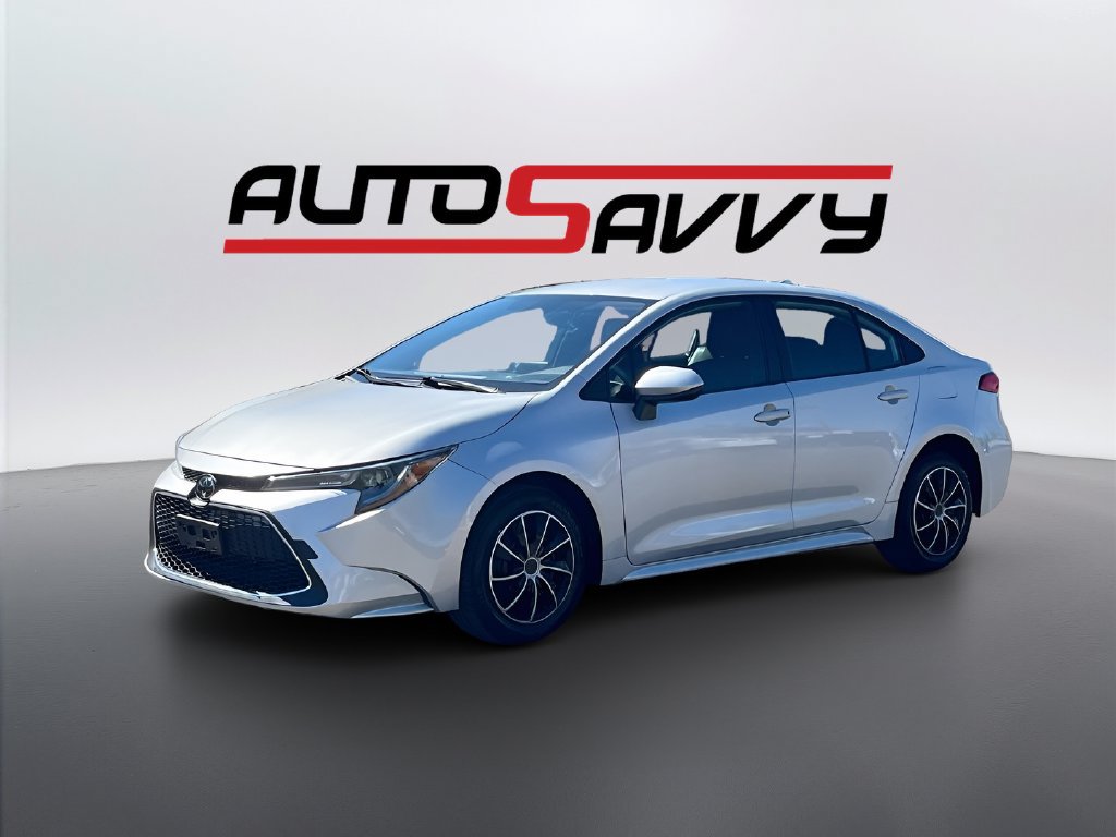 Used 2025 Toyota Corolla LE FWD image 3