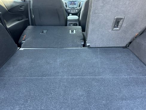 Used 2024 Chevrolet Equinox LT image 18