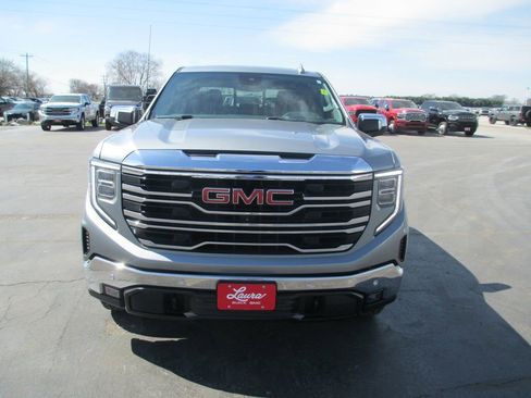 Used 2023 GMC Sierra 1500 SLT w/ SLT Premium Plus Package image 13