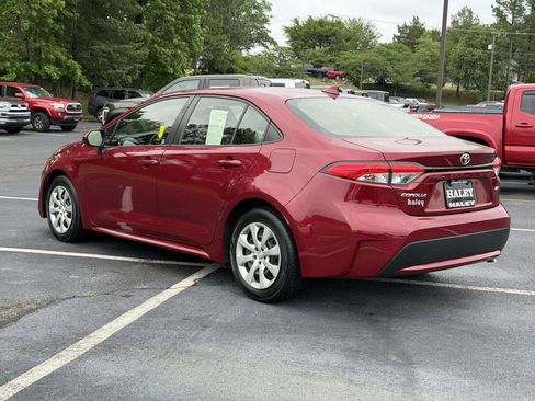Certified 2022 Toyota Corolla LE FWD image 21