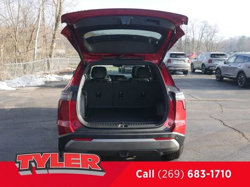 New 2026 Chevrolet Equinox LT w/ Convenience Package II AWD/4WD image 15