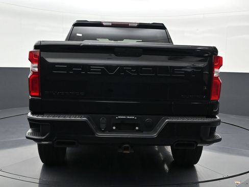 Used 2021 Chevrolet Silverado 1500 Custom Trail Boss w/ Midnight Edition image 4