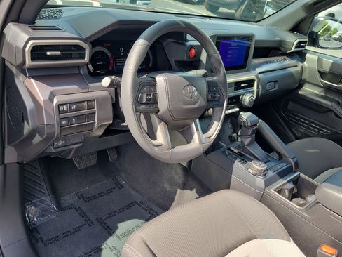 Used 2025 Toyota Tacoma TRD Off-Road AWD/4WD image 20