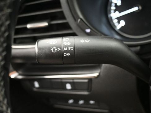 Used 2023 MAZDA MAZDA3 s FWD image 21