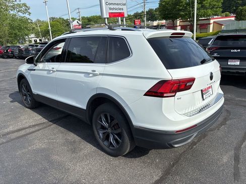 Used 2022 Volkswagen Tiguan SE AWD/4WD image 5