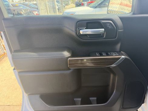 Used 2021 Chevrolet Silverado 1500 LT w/ Safety Package II AWD/4WD image 10