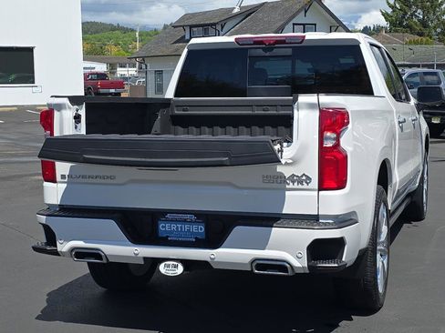 Certified 2024 Chevrolet Silverado 1500 High Country image 9