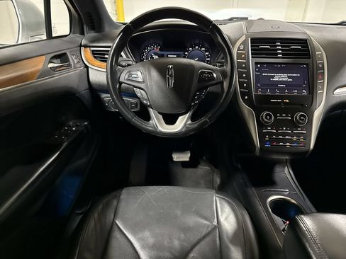 Used 2019 Lincoln MKC Reserve w/ MKC Technology Package FWD image 11