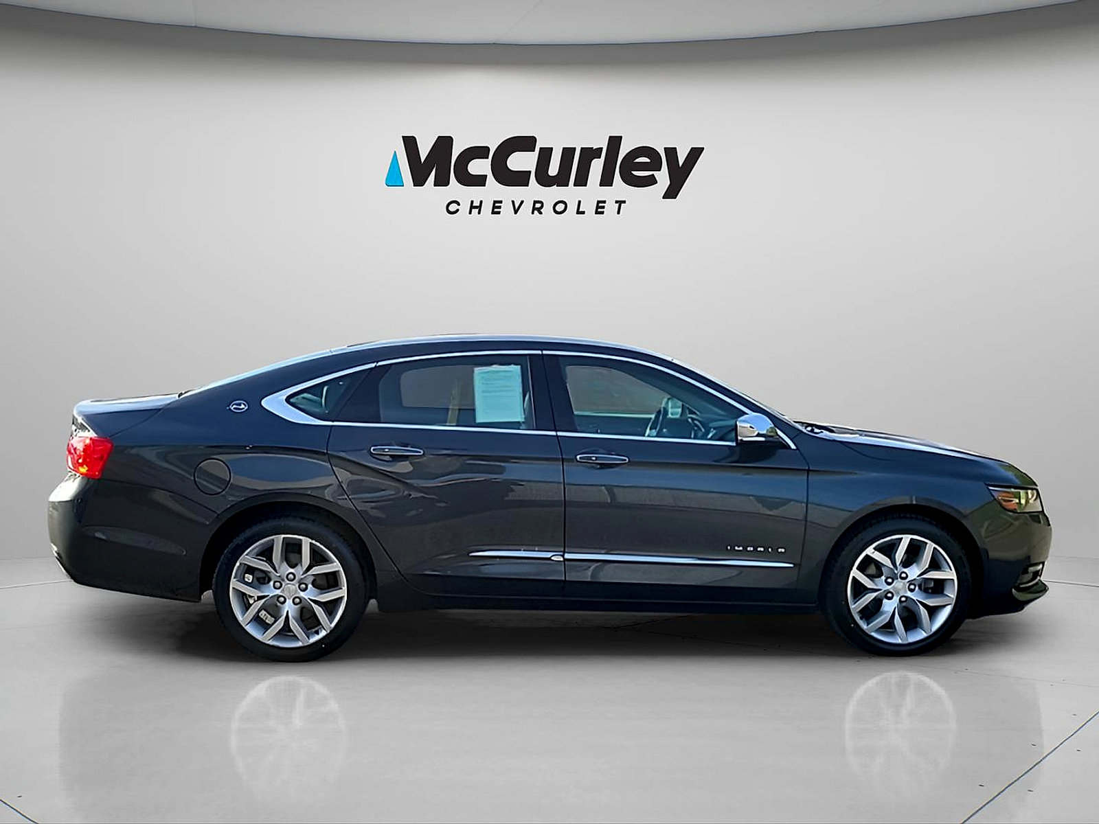 Used 2019 Chevrolet Impala Premier FWD image 8