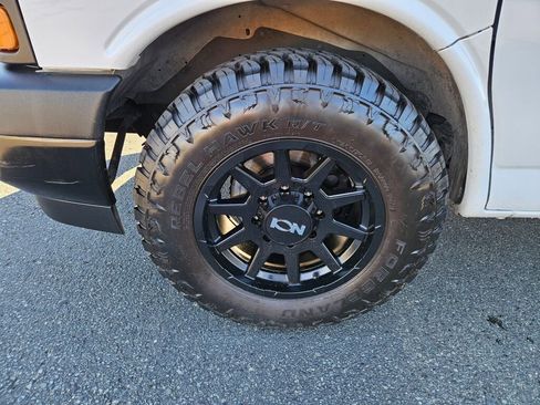 Used 2020 Chevrolet Express 2500 Extended w/ Driver Convenience Package image 9