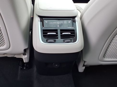 New 2026 Volvo XC90 B6 Ultra w/ Protection Package AWD/4WD image 16