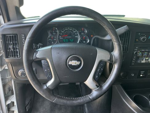Used 2017 Chevrolet Express 3500 LT w/ LT Preferred Equipment Group RWD image 12