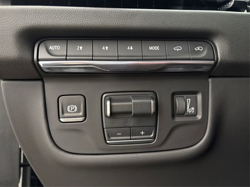 New 2025 Cadillac Escalade ESV Sport w/ Touring Package image 20