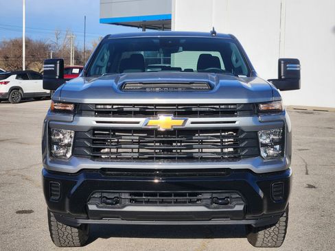 New 2026 Chevrolet Silverado 2500 Custom image 2