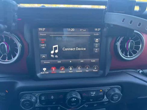 Used 2018 Jeep Wrangler Rubicon image 14