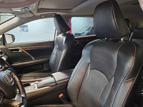 Used 2022 Lexus RX 350L Premium image 11