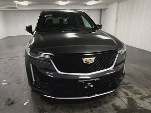 Certified 2020 Cadillac XT6 Sport image 3