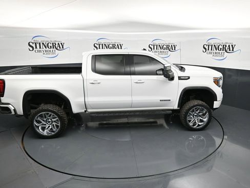 Used 2020 GMC Sierra 1500 Elevation w/ Elevation Value Package image 16