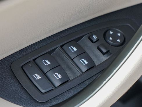 Used 2023 BMW X2 sDrive28i w/ M Sport Package FWD image 21